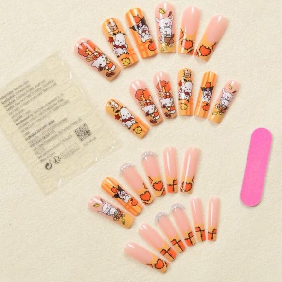 Hello Kitty Acrylic Nails - Picture 5 of 6